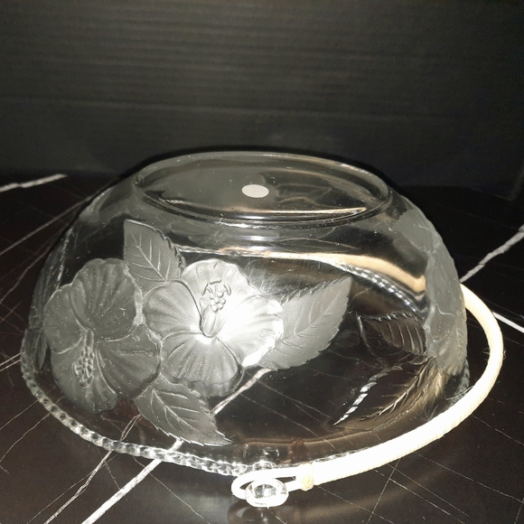 Vintage bamboo handled Aderia glass bowl - Picture 2 of 4